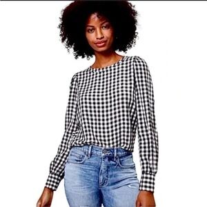 LOFT Medium Petite Black and White Gingham Checkered Long Sleeve Top